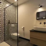 B&B Stadsslaperij 튈뷔르흐