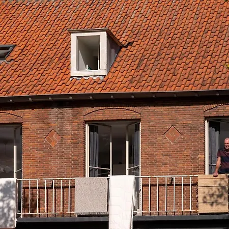 Stadsslaperij 2*